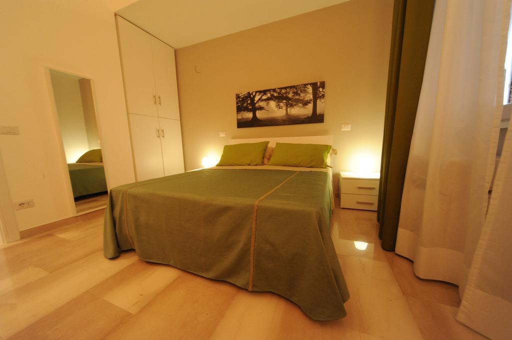 Saint Peter's House * Roma